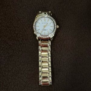 Ray Winton Women’s Classic Watch
